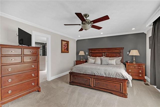 114 Runaway LN, Yorktown, VA 23692