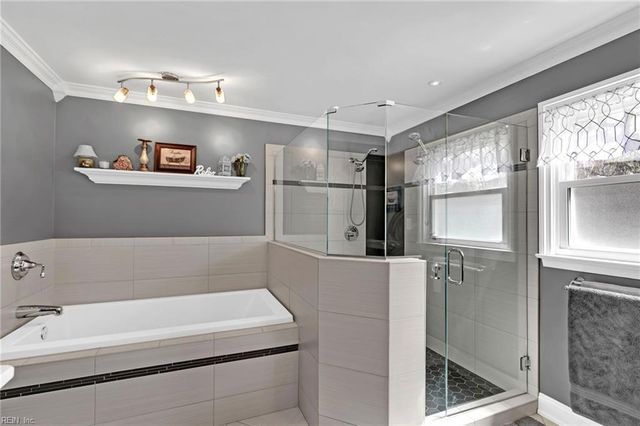 114 Runaway LN, Yorktown, VA 23692