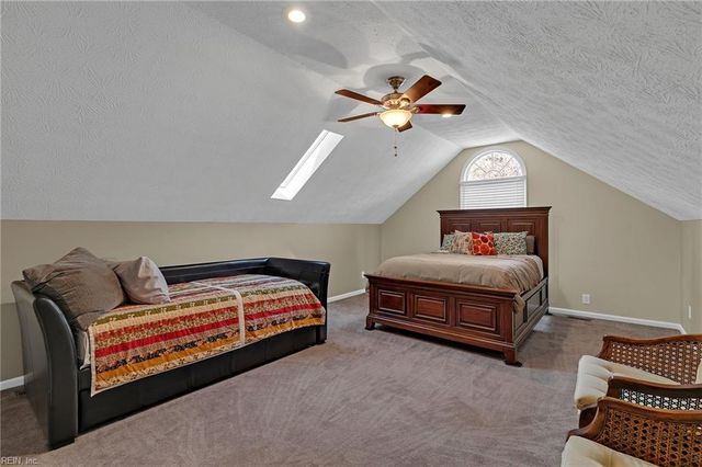 114 Runaway LN, Yorktown, VA 23692