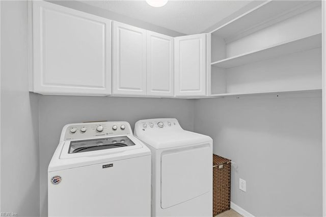 114 Runaway LN, Yorktown, VA 23692