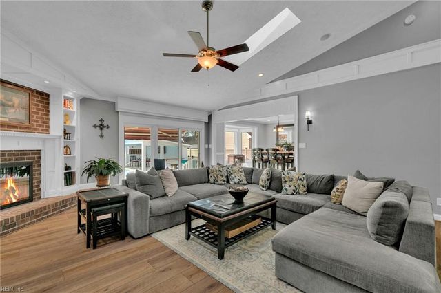 114 Runaway LN, Yorktown, VA 23692