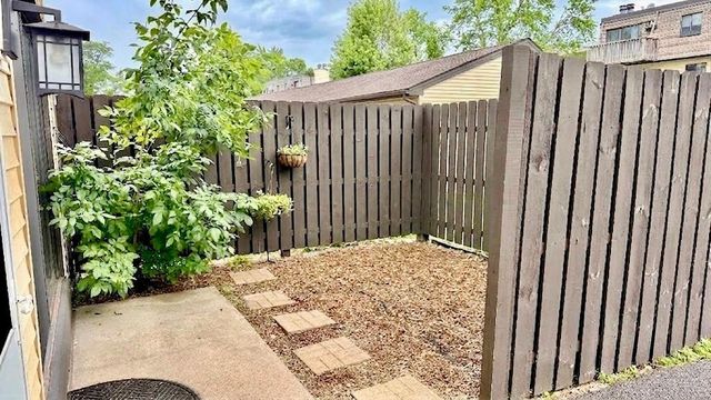 7352 72nd Lane N, Brooklyn Park, MN 55428