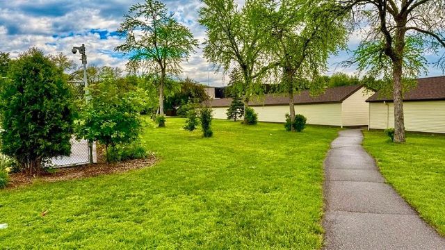 7352 72nd Lane N, Brooklyn Park, MN 55428