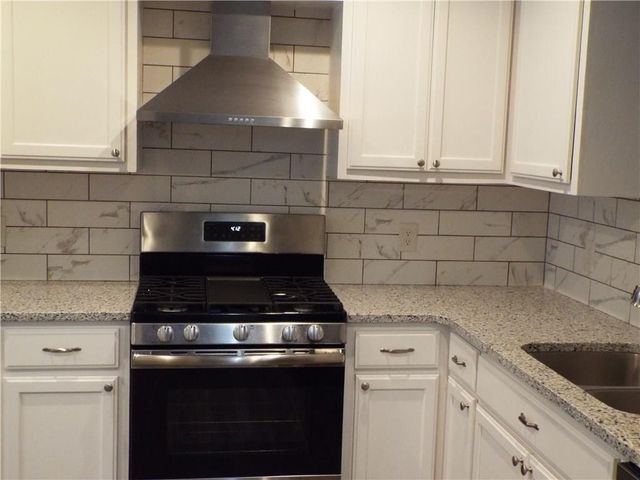 2829 Larkspur Road, Moore, OK 73160