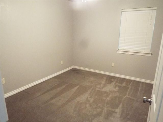 2829 Larkspur Road, Moore, OK 73160