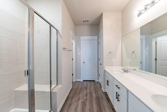 147 Waterside RD A, Buda, TX 78610