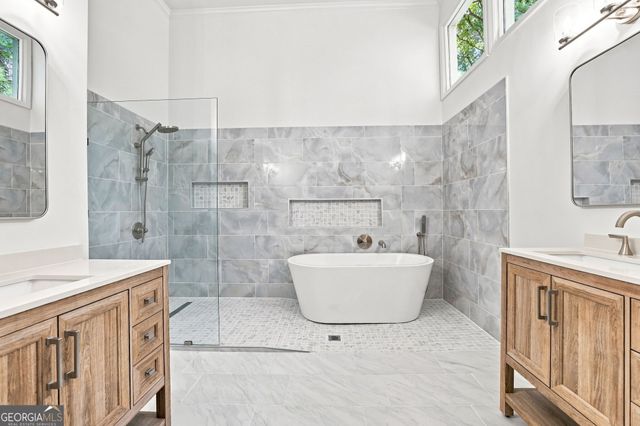 2588 Oakwood Way SE, Smyrna, GA 30080