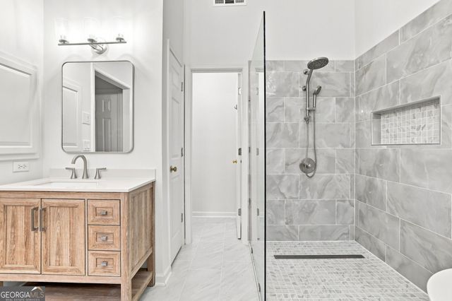 2588 Oakwood Way SE, Smyrna, GA 30080