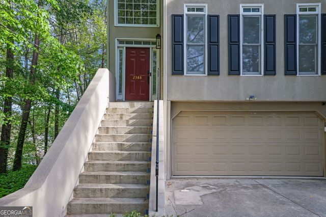 2588 Oakwood Way SE, Smyrna, GA 30080