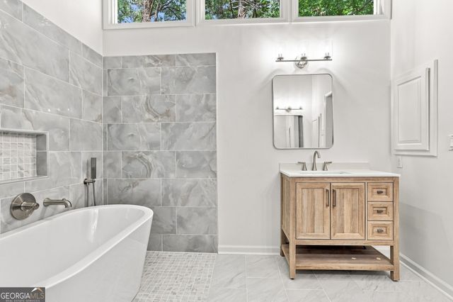 2588 Oakwood Way SE, Smyrna, GA 30080