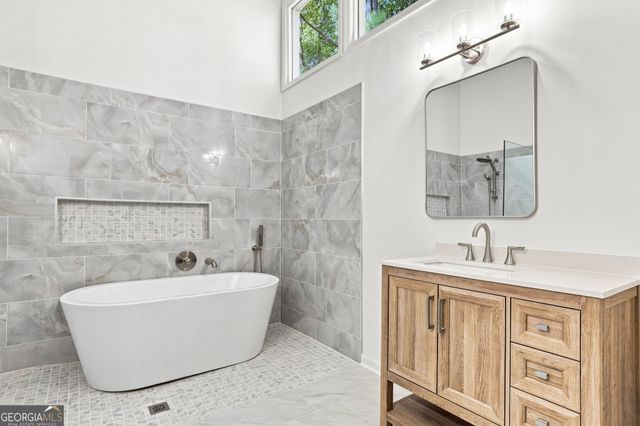 2588 Oakwood Way SE, Smyrna, GA 30080