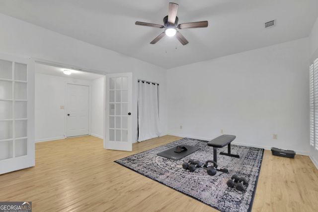 2588 Oakwood Way SE, Smyrna, GA 30080