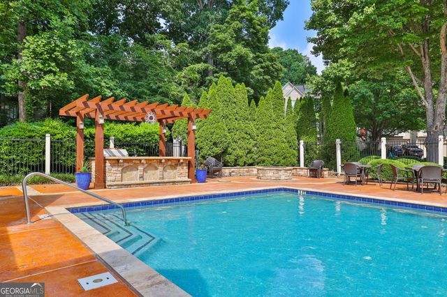 2588 Oakwood Way SE, Smyrna, GA 30080