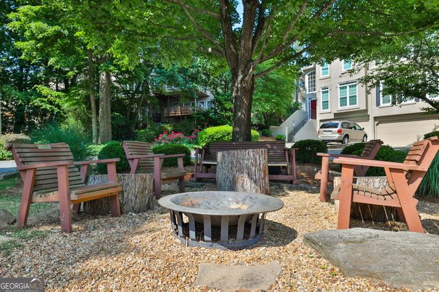 2588 Oakwood Way SE, Smyrna, GA 30080