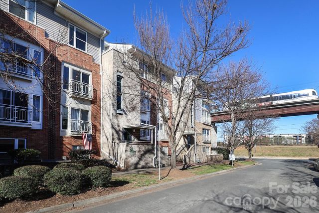 518 Donatello Avenue, Charlotte, NC 28205