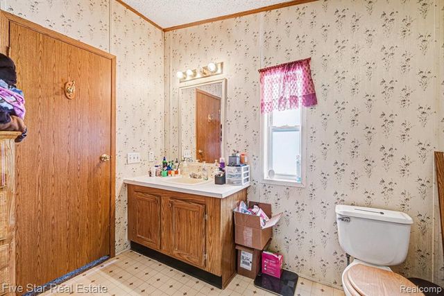 7368 Vassar Road, Otisville, MI 48463