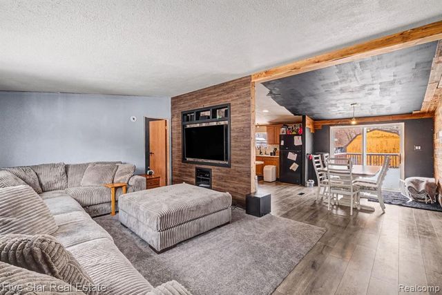 7368 Vassar Road, Otisville, MI 48463