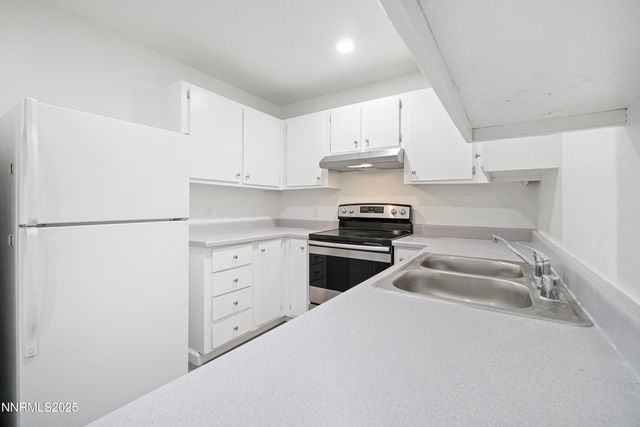 2085 Highview Court APT 1, Reno, NV 89512