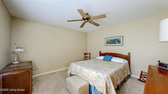 814 Washburn Ave APT 20, Louisville, KY 40222