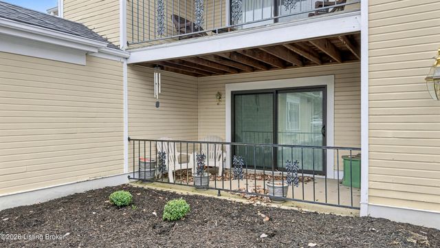 814 Washburn Ave APT 20, Louisville, KY 40222