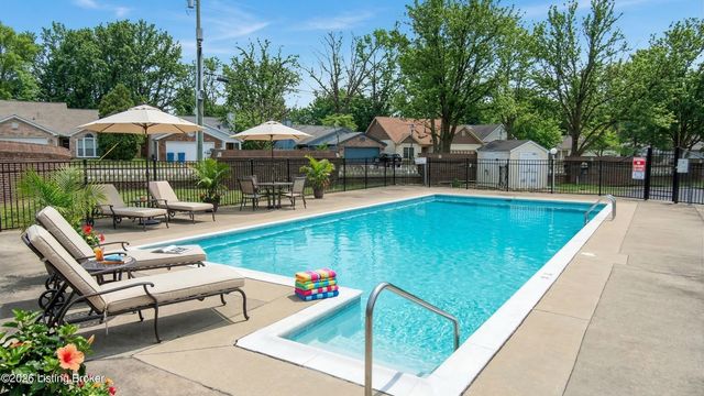 814 Washburn Ave APT 20, Louisville, KY 40222