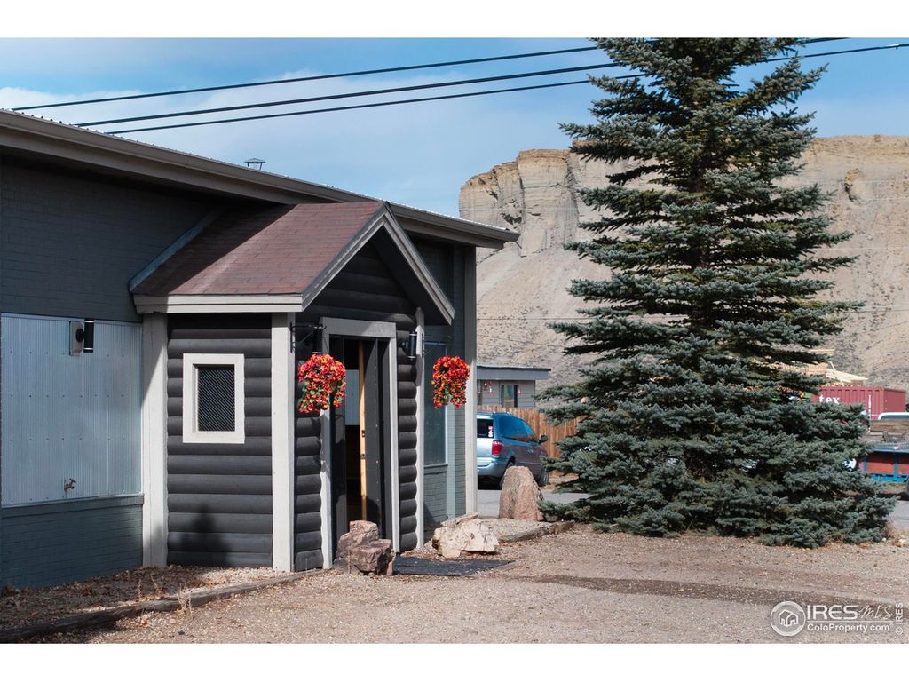 312 N 4th St, Kremmling, CO 80459