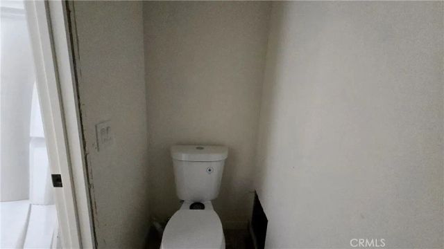 8601 International 249, Canoga Park, CA 91304