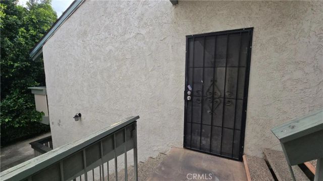8601 International 249, Canoga Park, CA 91304