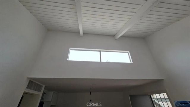 8601 International 249, Canoga Park, CA 91304