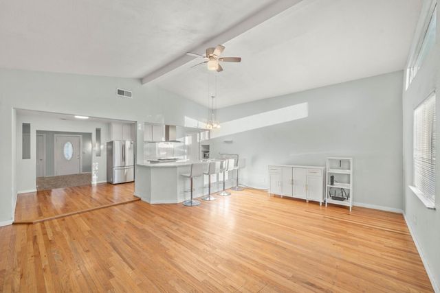 2651 Hawthorne St, Sacramento, CA 95815