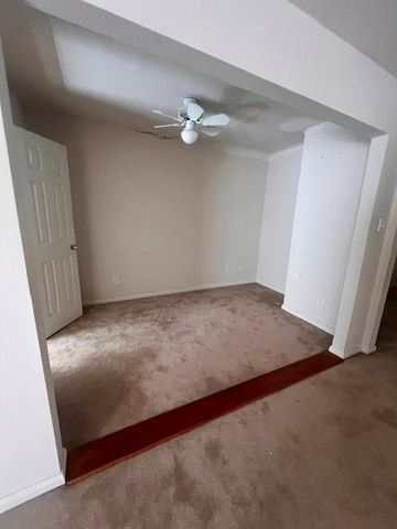 6304 S Rice Avenue, Bellaire, TX 77401
