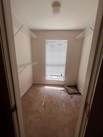 6304 S Rice Avenue, Bellaire, TX 77401