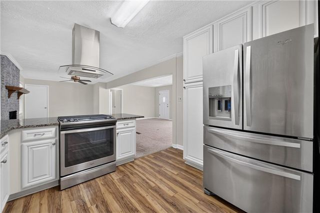2313 Cambridge Street, Snellville, GA 30078
