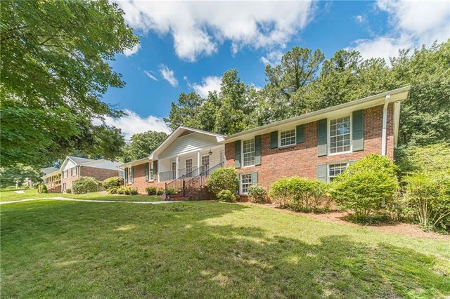 2313 Cambridge Street, Snellville, GA 30078