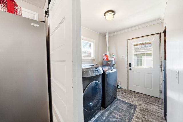 217 E 13 Th Place, Hobart, IN 46342