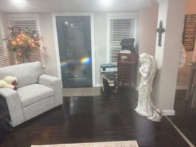 217 E 13 Th Place, Hobart, IN 46342