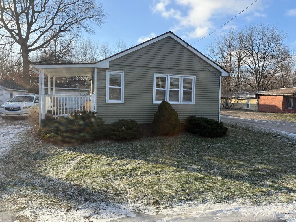 217 E 13 Th Place, Hobart, IN 46342