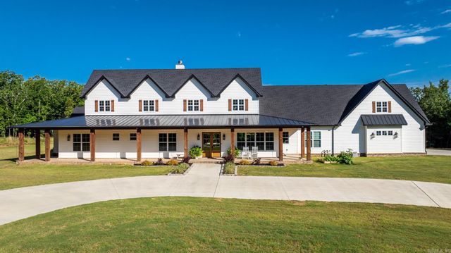 2995 Cresthaven Street, Conway, AR 72034