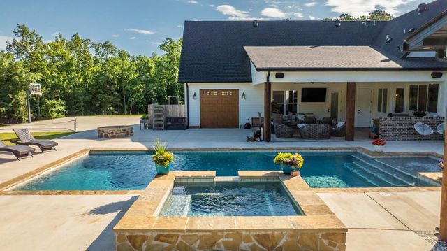 2995 Cresthaven Street, Conway, AR 72034