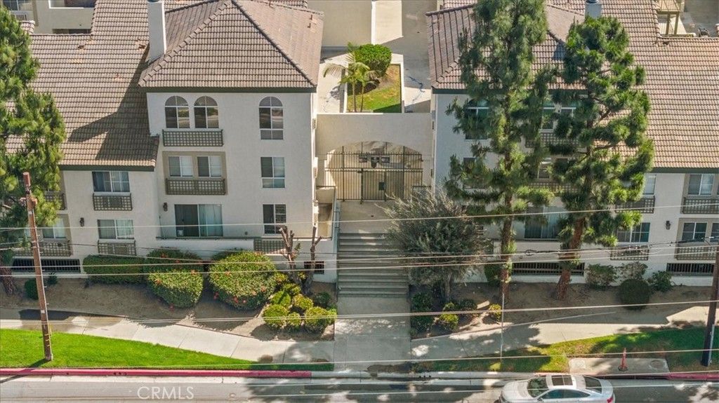 Image 18 of property listing at 15000 Downey Avenue 135, Paramount, CA 90723