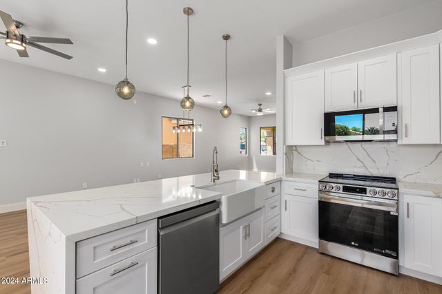 13711 W TARA Lane, Surprise, AZ 85374