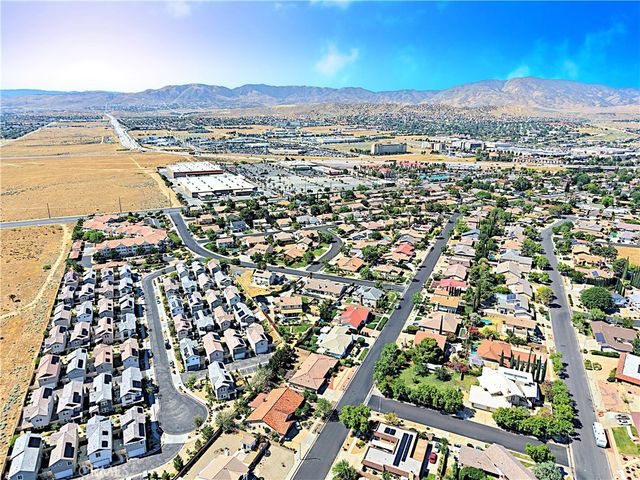 39883 Penina Way, Palmdale, CA 93551