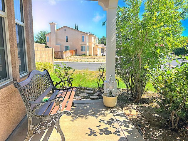 39883 Penina Way, Palmdale, CA 93551