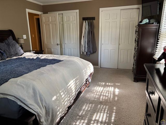 930 Huntington RD, Emporia, KS 66801