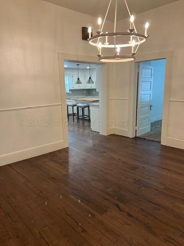 401 Cedar Street, Mclean, TX 79057