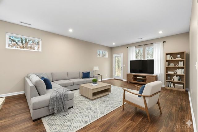 5801 Parkview Lane, Miami Twp, OH 45150