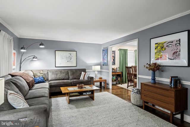 203 PATRICIA AVE, Delran, NJ 08075