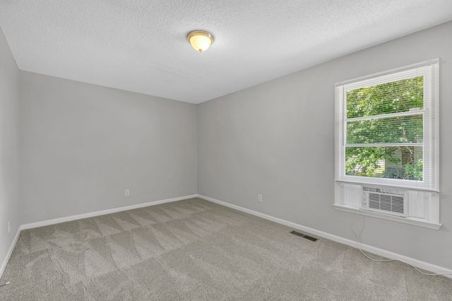 523 Williamsburg Dr, Nashville, TN 37214