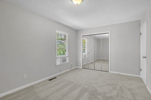 523 Williamsburg Dr, Nashville, TN 37214