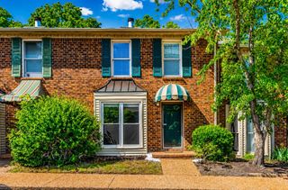 523 Williamsburg Dr, Nashville, TN 37214
